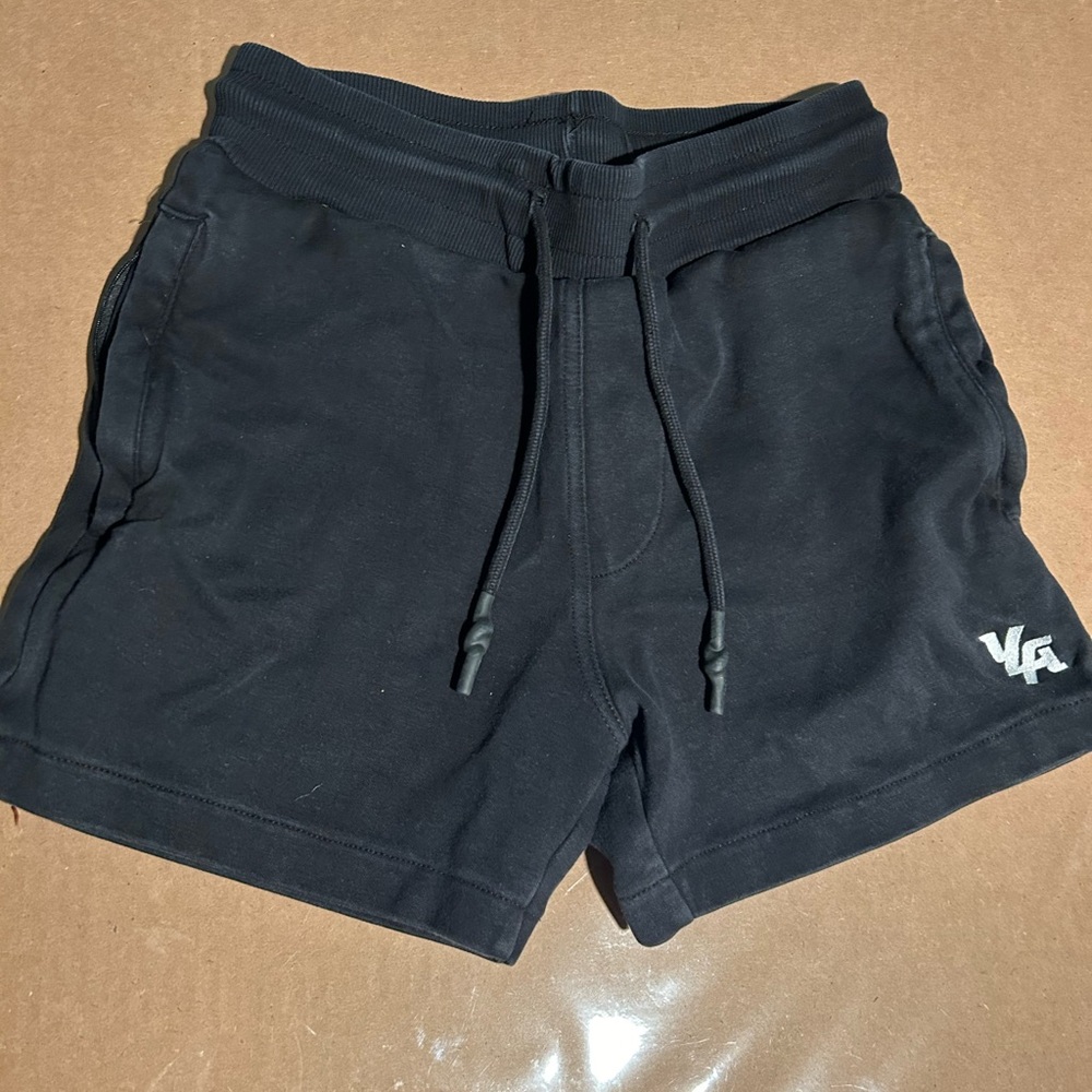 Brand: YoungLA, Size:M